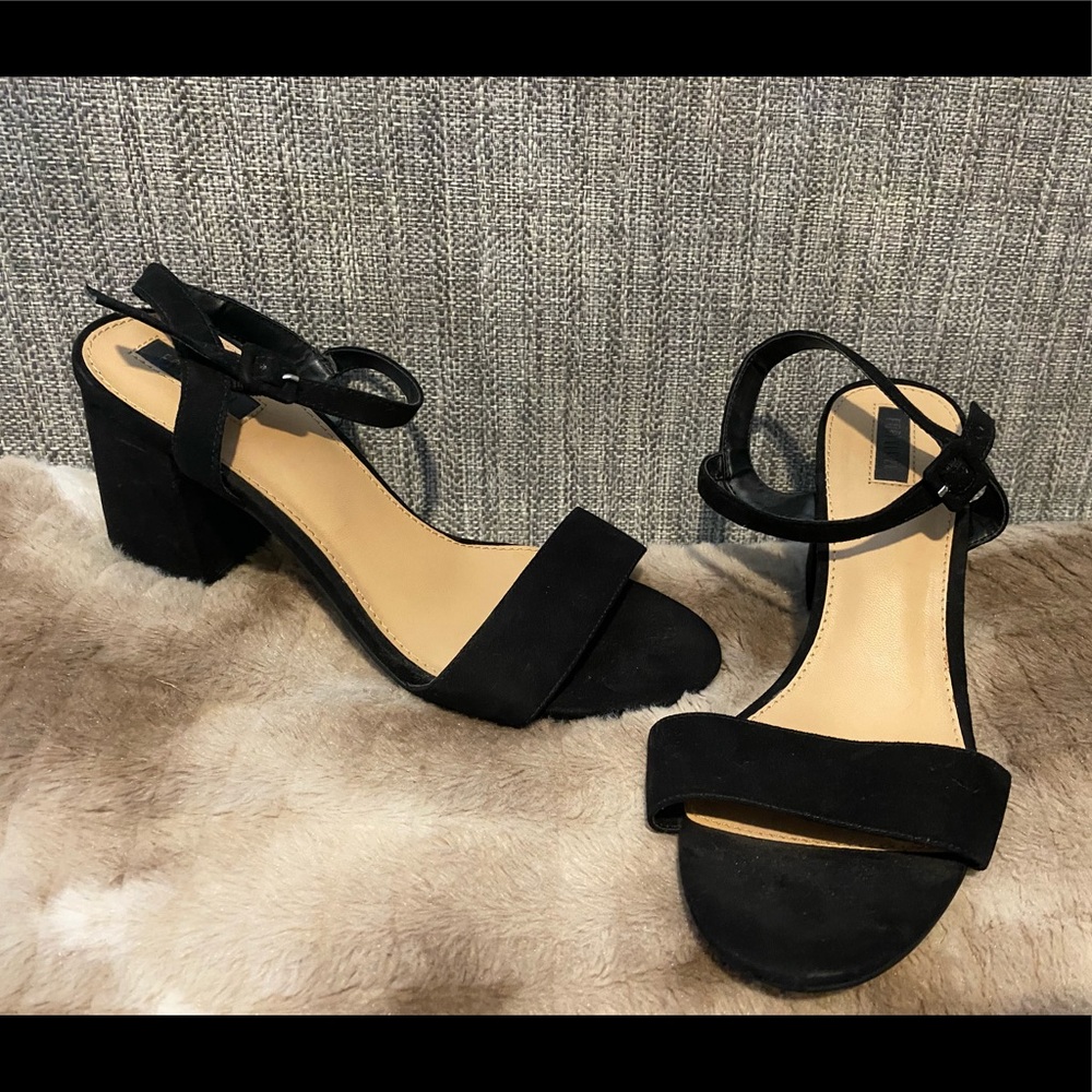 Black Heal sandals, Forever 21, size 9